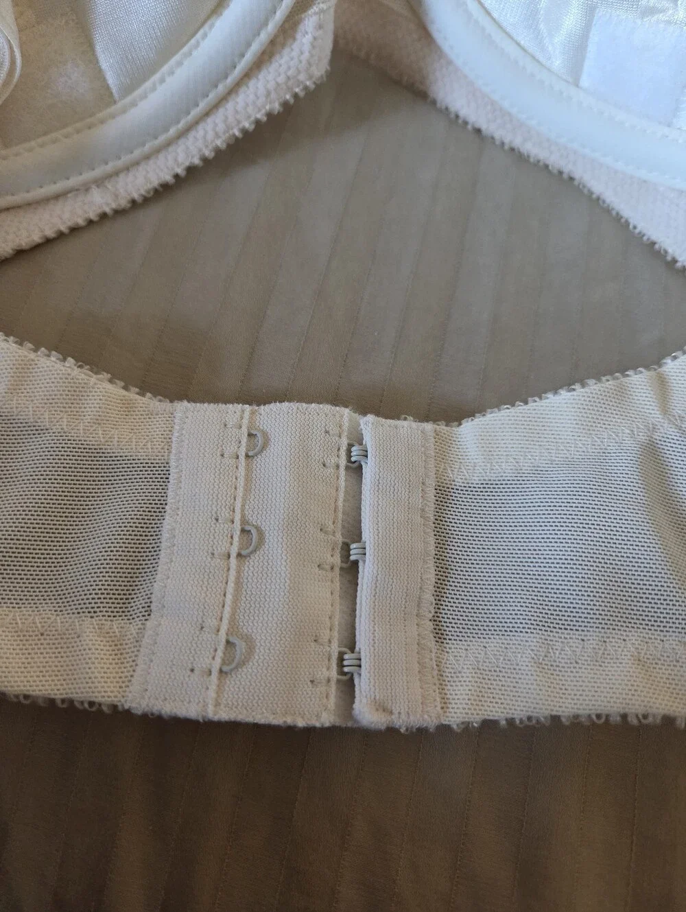 Jezebel Lace Bra 34DD 34E - Picture 6 of 8